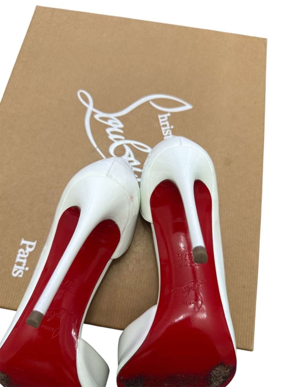 CHRISTIAN LOUBOUTIN Very Privé Patent Leather Heels - Picture 9 of 13